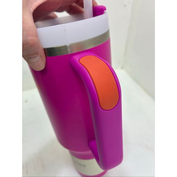 STANLEY NWT With Box The Flow State Quencher Tumbler 40 oz in Bright Pink and Or - Picture 5 of 8